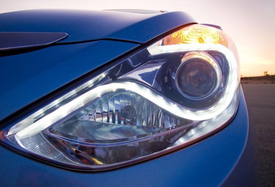  Hyundai Sonata Hybrid 2010 года  (фото 81 из 83)